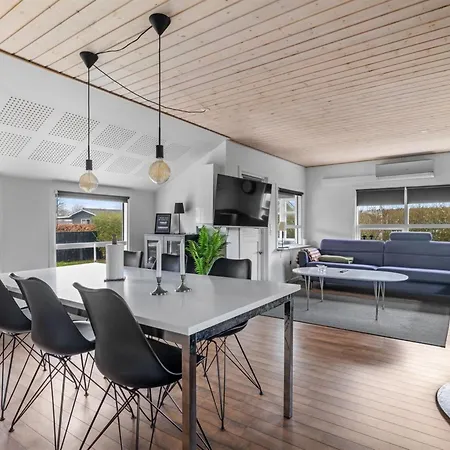 Dida - 120m From The Sea By Interhome